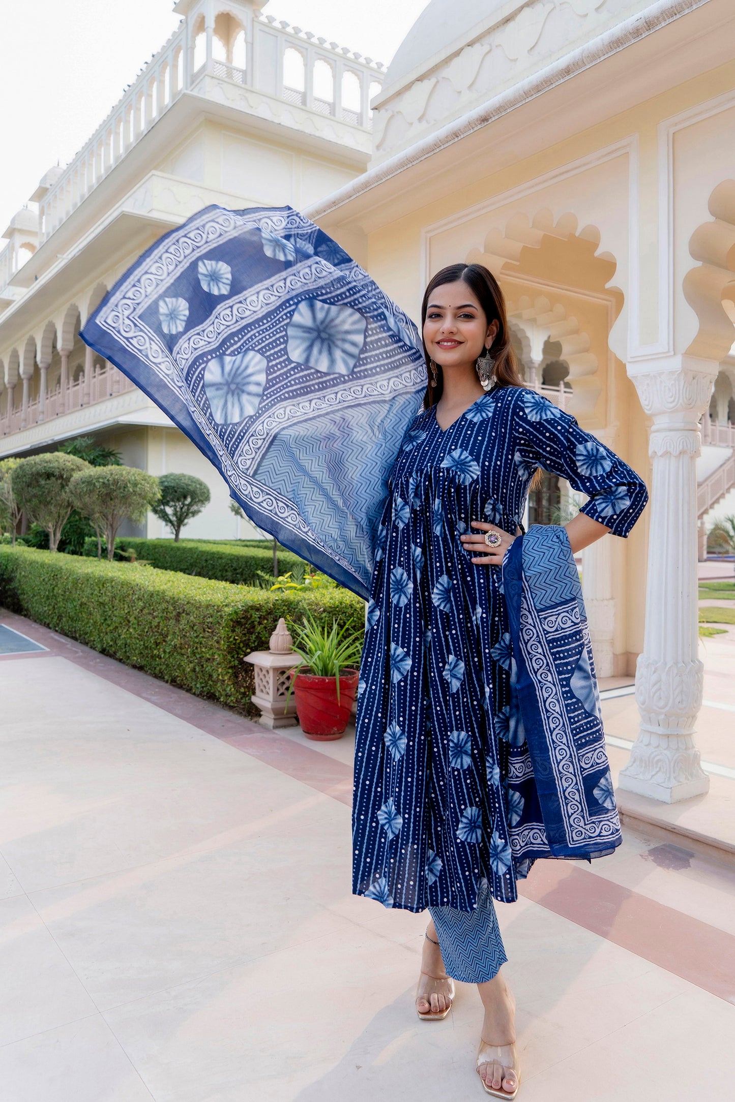 Women Blue Indigo Kurta and Pant Set With Dupatta