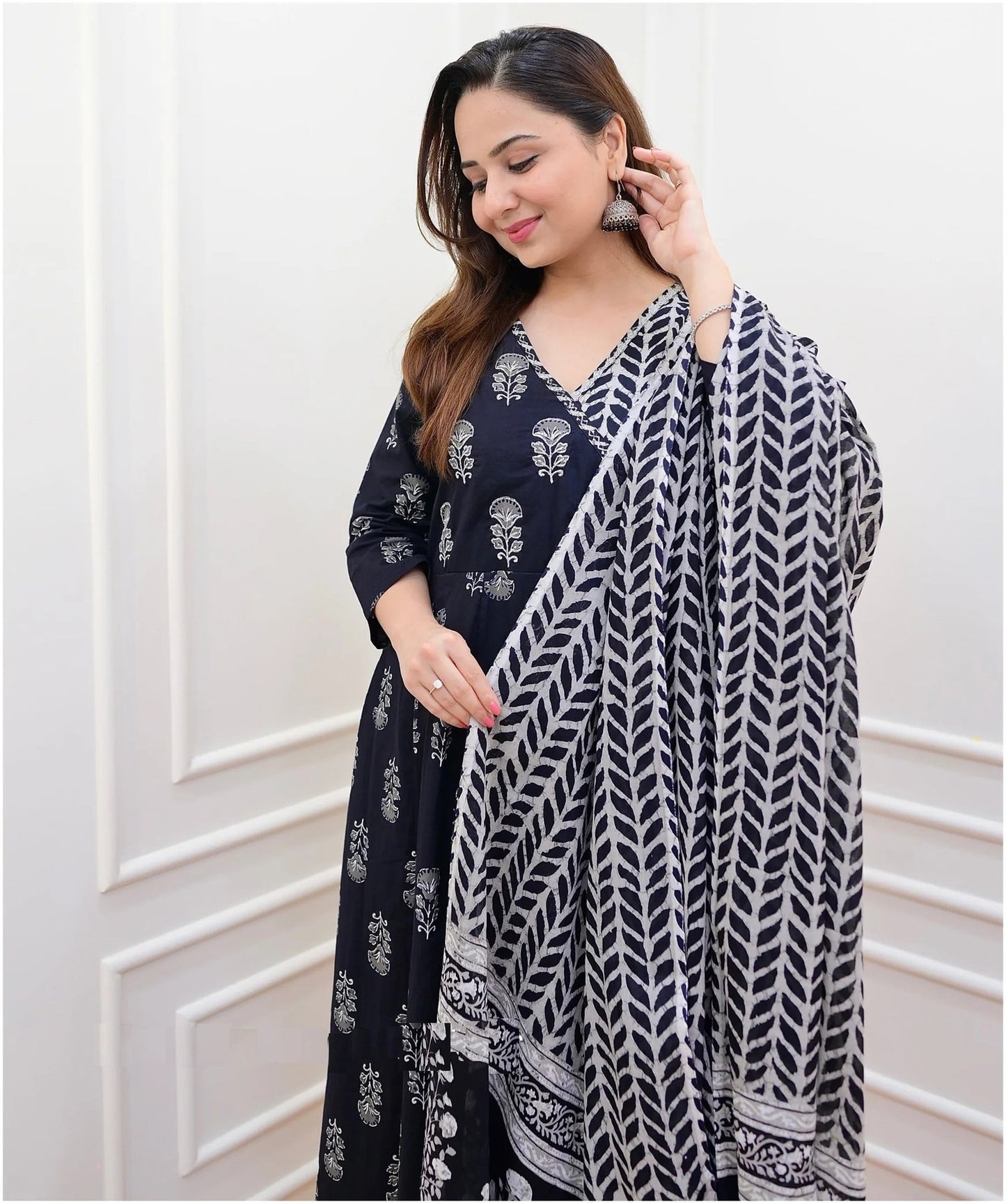 Women Block Printed Kurta Set with Dupatta In Black Color