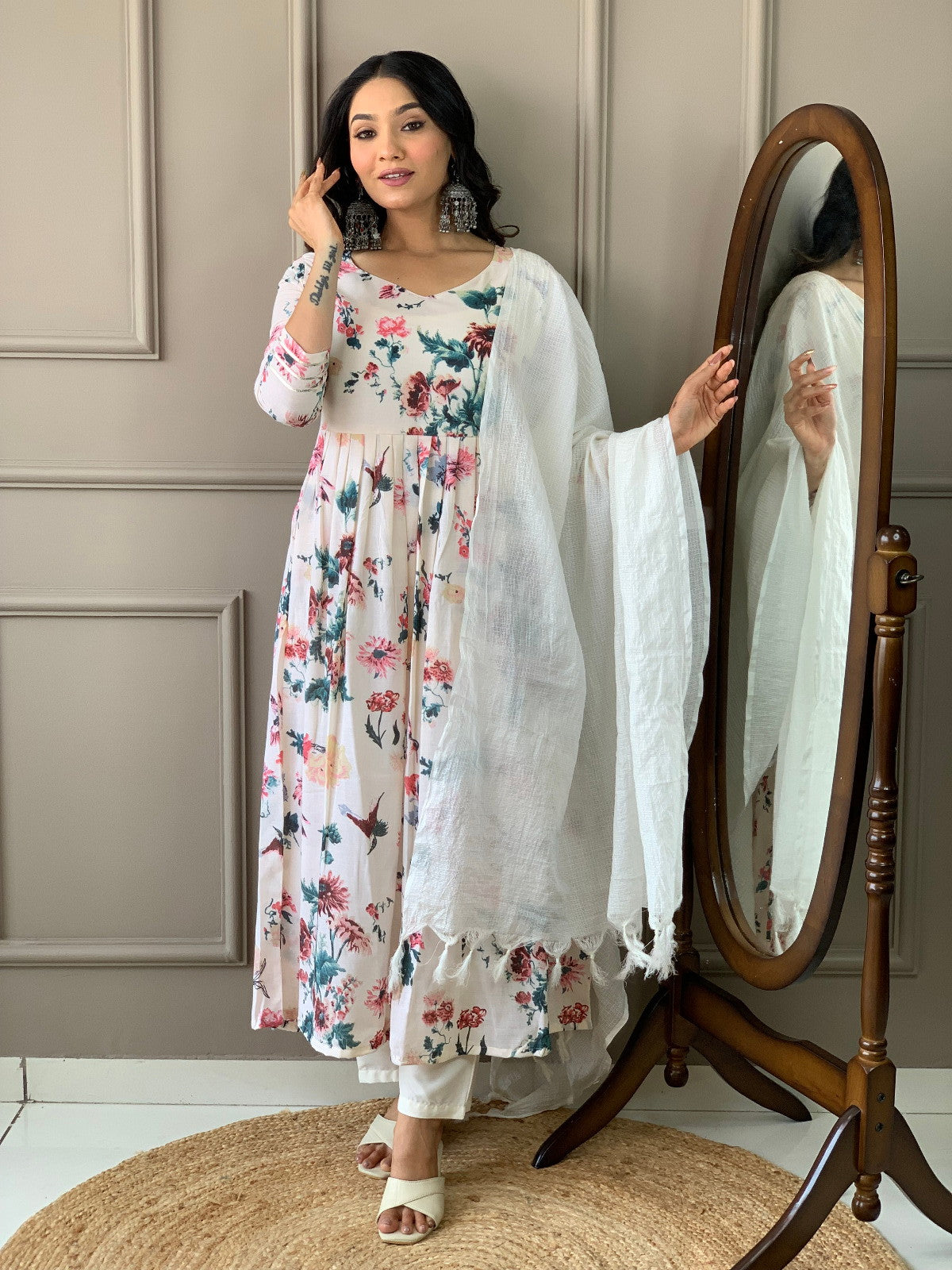 Floral Design Off White Kurta Set with Bottom and Dupatta