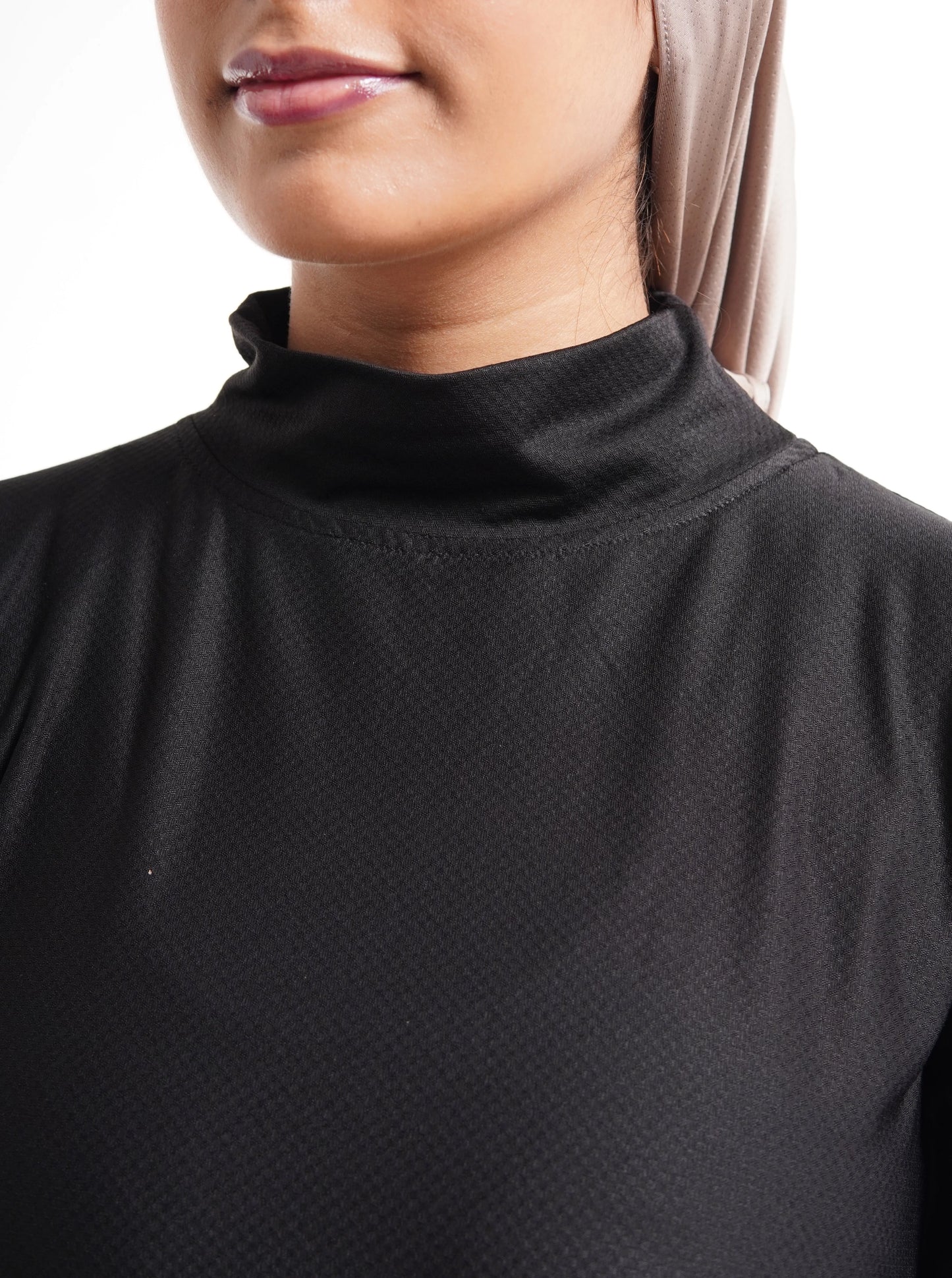 ADAPT ACTIVEWEAR TOP - BLACK