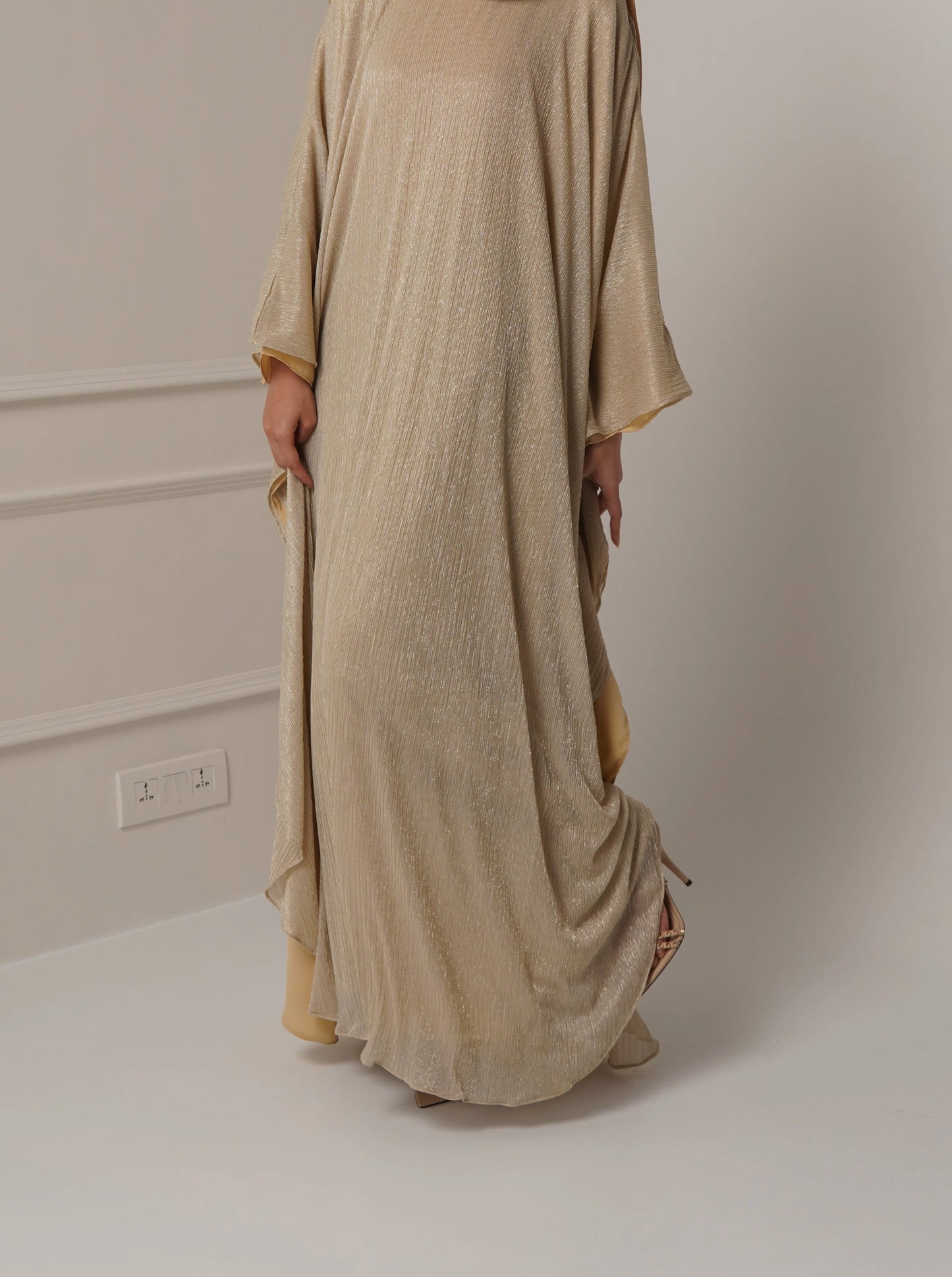 HANA LUXURY ABAYA - CHAMPAGNE