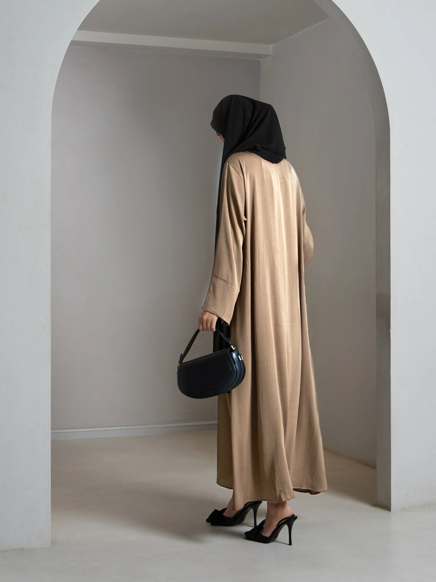 HEATHER ABAYA - BEIGE