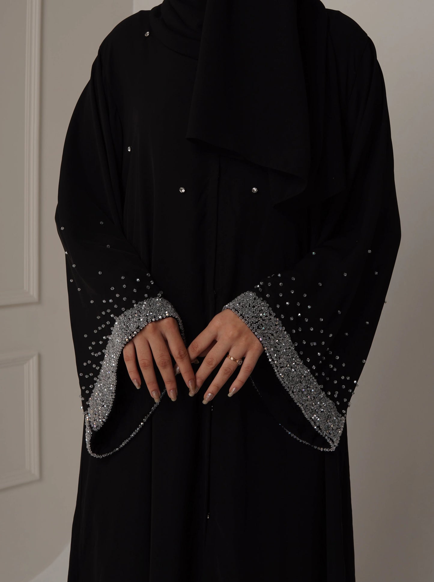 MAHRA LUXURY ABAYA