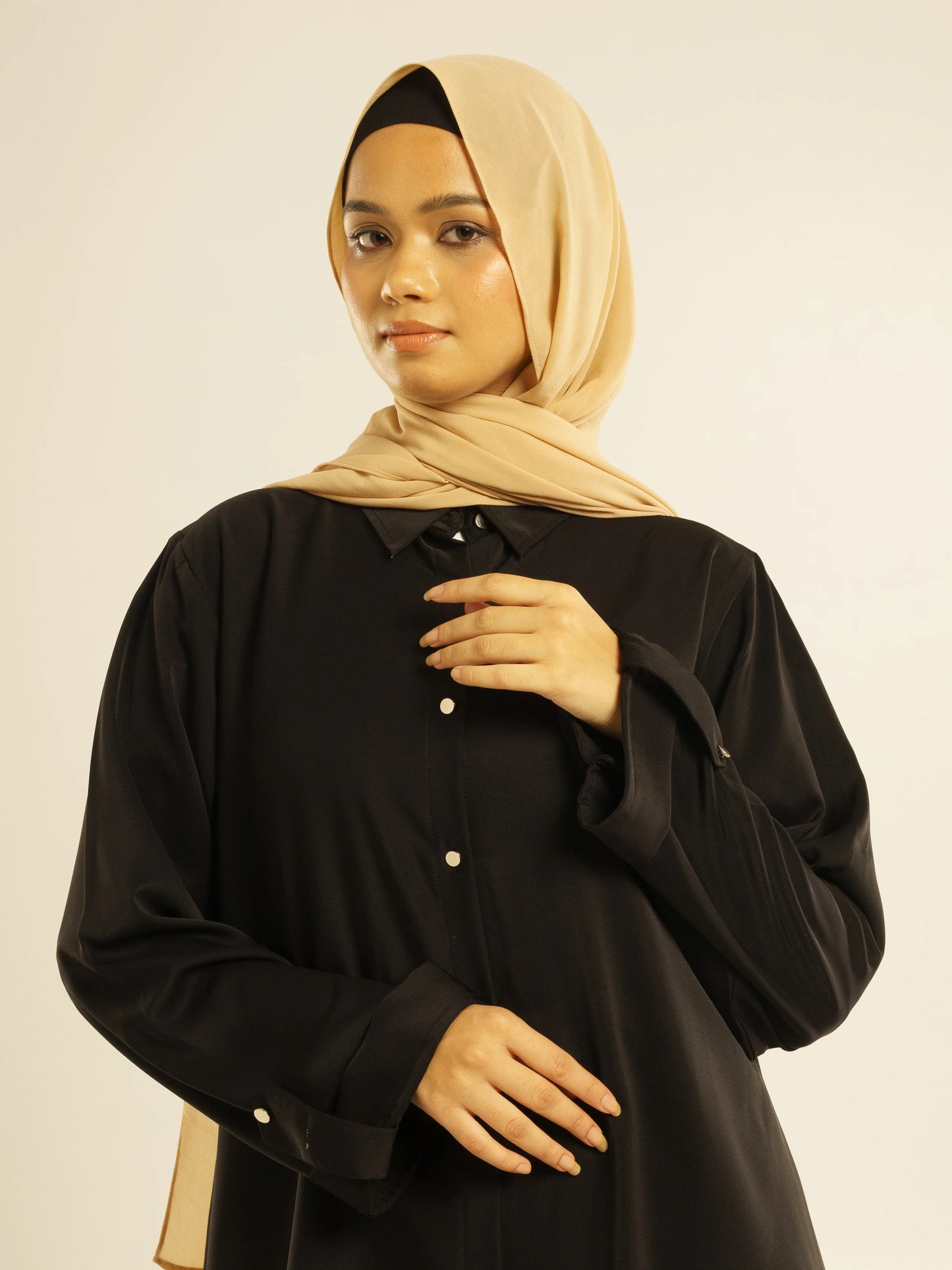 SLEEK SATIN SHIRT - BLACK